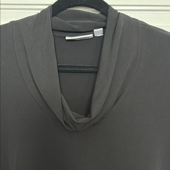 Susan Graver Black Long Sleeve Tunic with Asymmetrical Hem- L - Picture 3 of 3